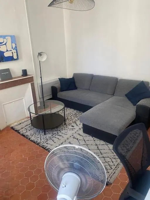 {O Petits Docks} * Proche Centre Apartment Marseille